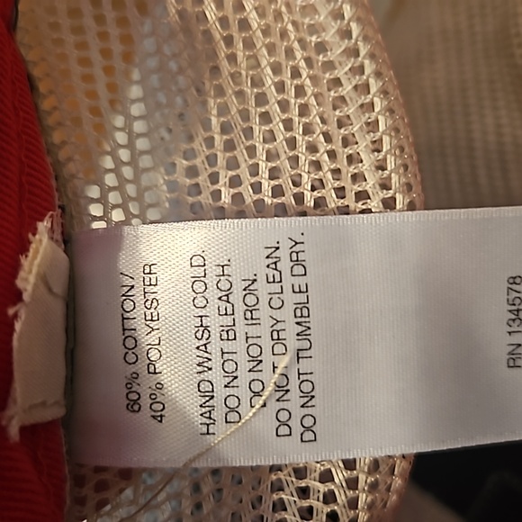 Vineyard Vines Men Whale Patch Trucker Hat Velcro adjustable closure - Picture 5 of 5